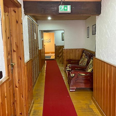 Hotel Altes Faehrhaus Duisburgo Esterno foto