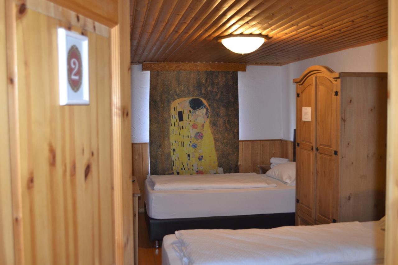 Hotel Altes Faehrhaus Duisburgo Esterno foto
